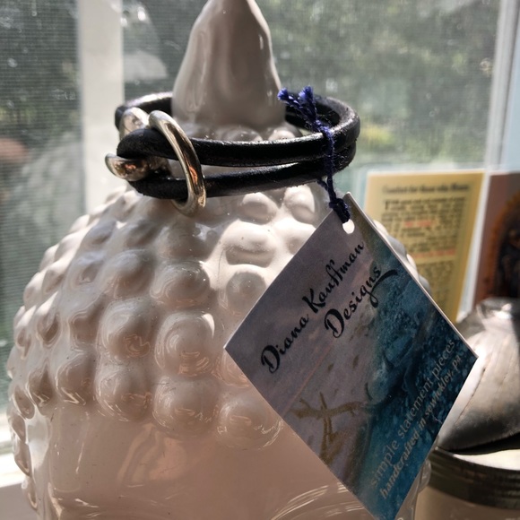 Black leather buckle bracelet NEW - Picture 8 of 8